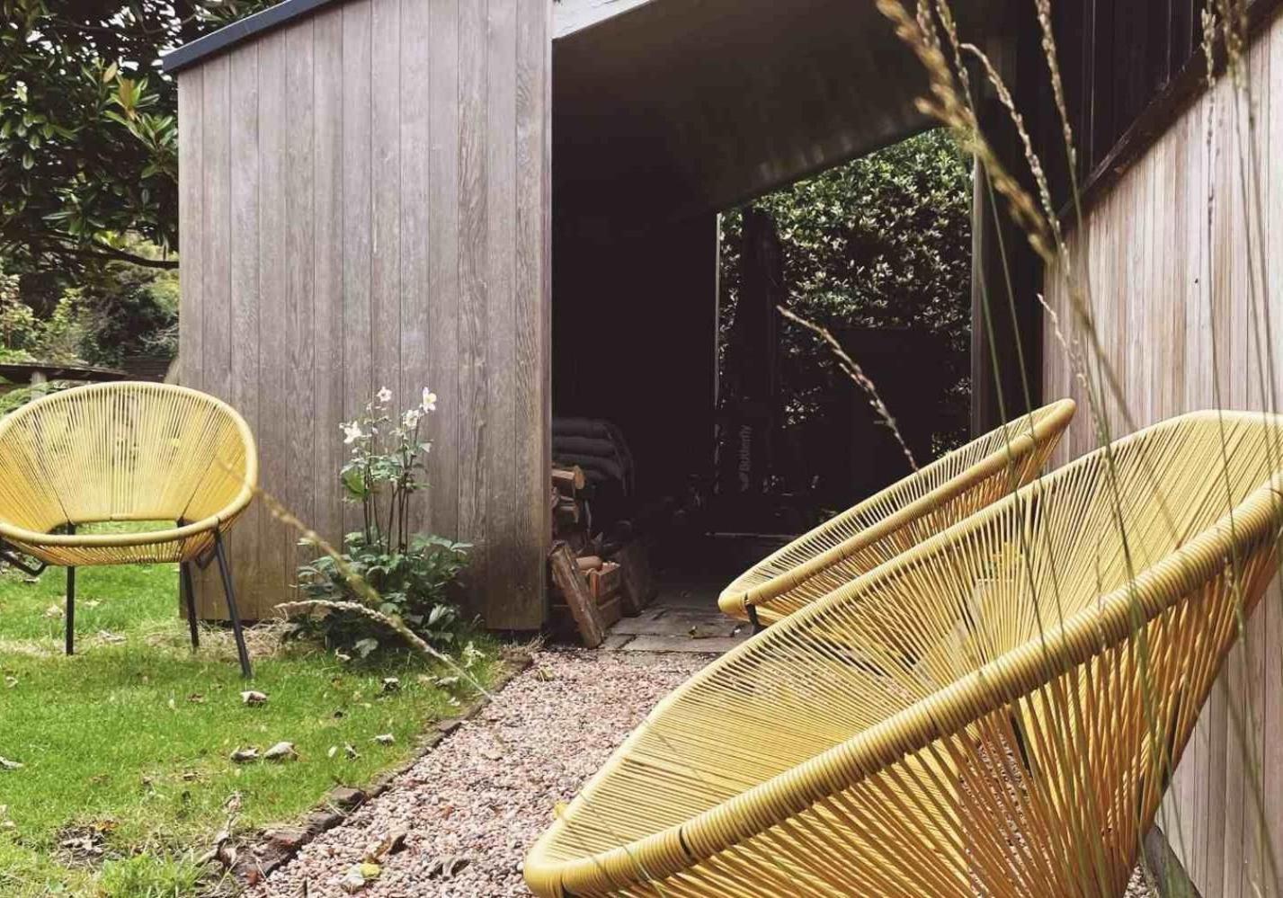 Unique & Rural Child Friendly Annexe With Large Gardens, Games & Tennis Court - Chichester Holiday Properties エクステリア 写真